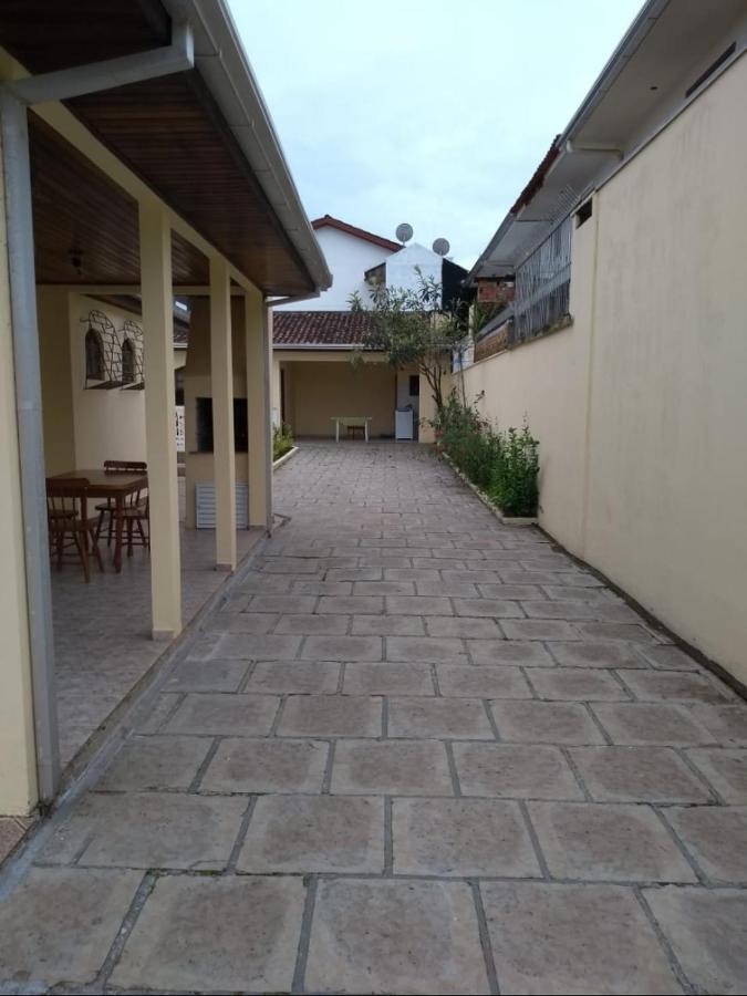 Casa Guaratuba Espacosa E Confortavel Exterior foto